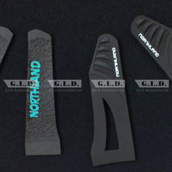 Cuff Velcro Puller